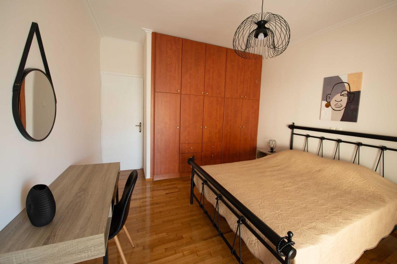 Apartment Dimantheo Athens